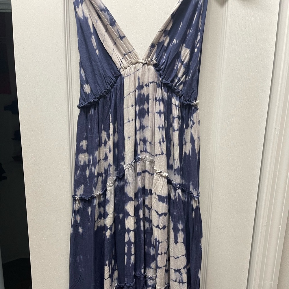 V neck blue tie dye dress